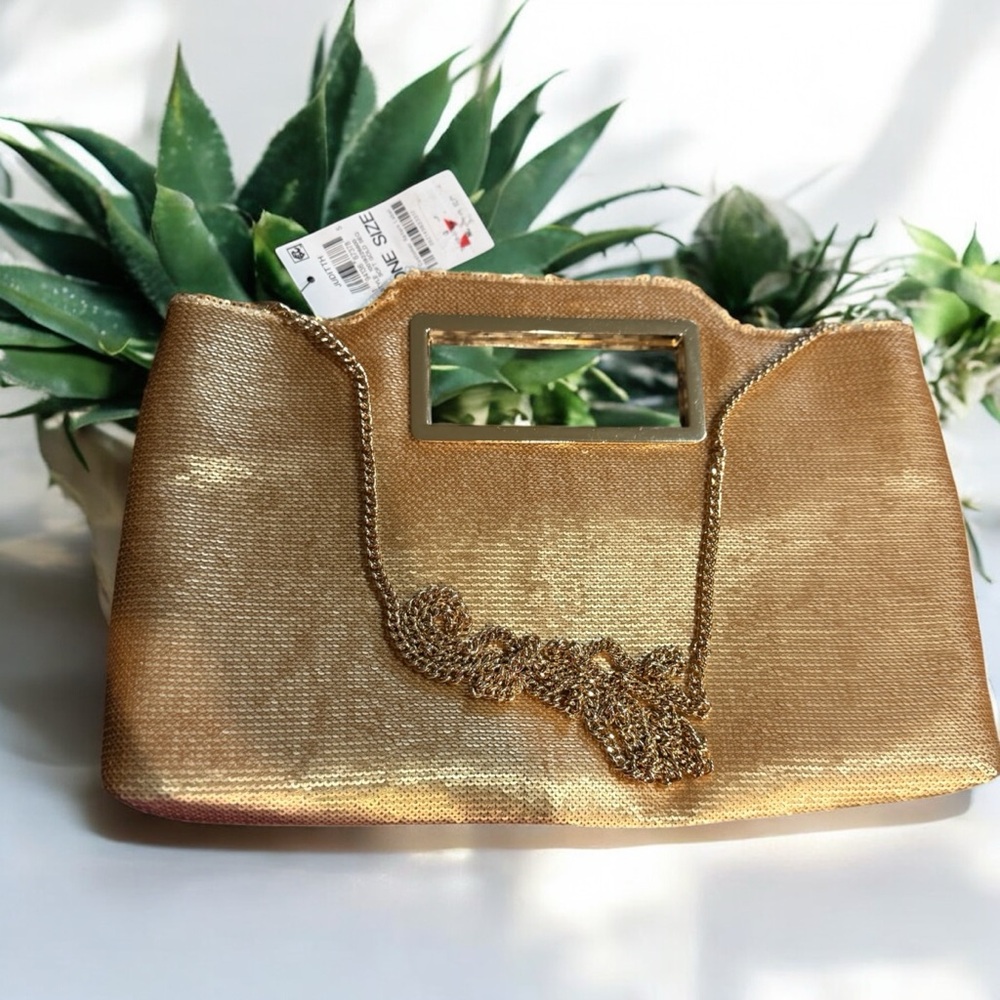Elegant Gold Women's clutch 
13x8